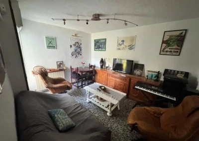 salón luminoso del piso en venta en Calle de Ariza Madrid