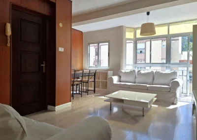 Salón luminoso en piso en venta en Málaga Centro
