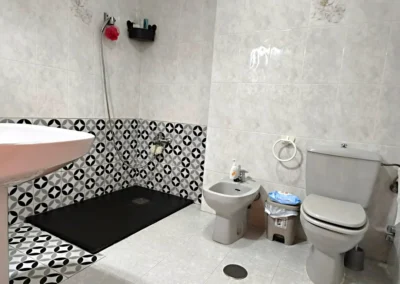 Baño completo de chalet adosado en Málaga capital
