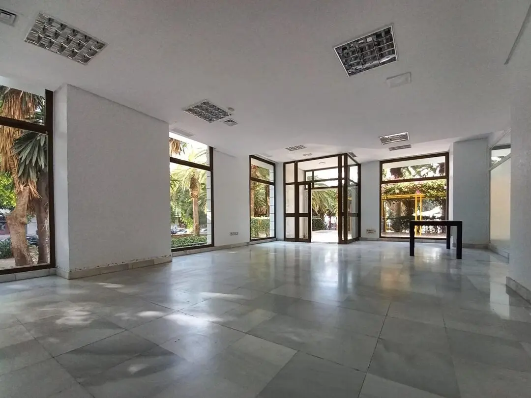 Zona principal del local comercial en alquiler en Málaga